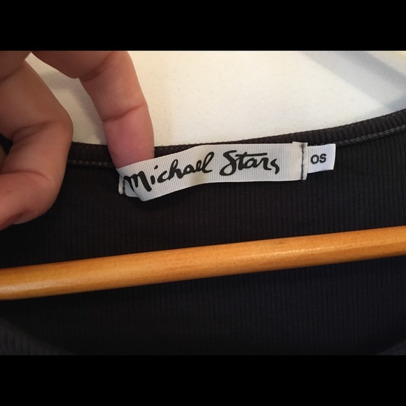Michael Stars SS Cold shoulder top • EUC • OS - Picture 6 of 6